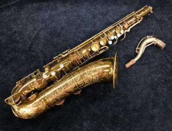 Vintage Selmer Bundy Tenor Saxophone in Original Lacquer, Serial #26471 Floral Engraving